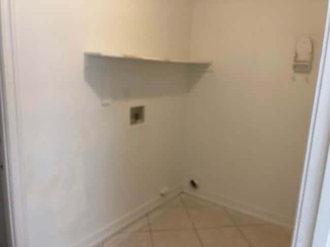 Building Photo - 3-Bedroom Pool Home in Bay Pointe – Kissimmee