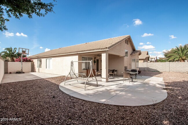 Building Photo - 8103 W Tonto Ln