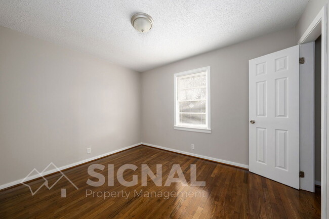 Building Photo - 330 Harlem Ave