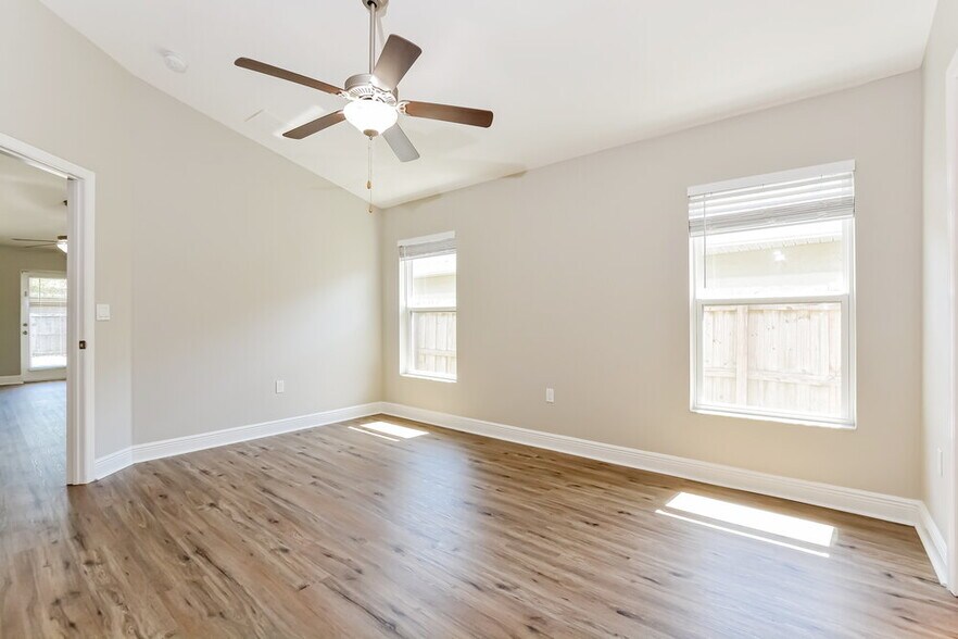 Building Photo - 2308 Bracknell Forest Trail