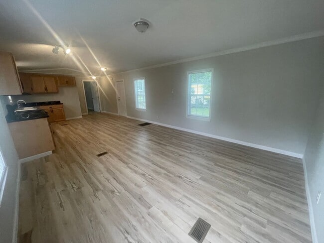 Building Photo - Home Available in Stedman