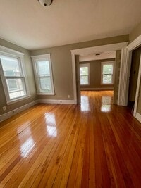 Building Photo - 255-255 Orchard St