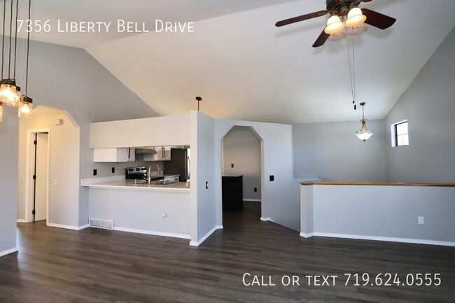 Building Photo - 7356 Liberty Bell Dr