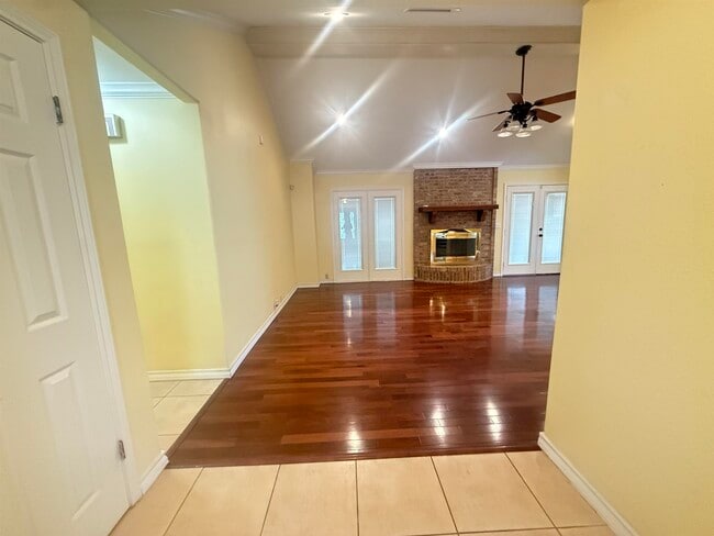 Building Photo - 1504 Nelson Ct
