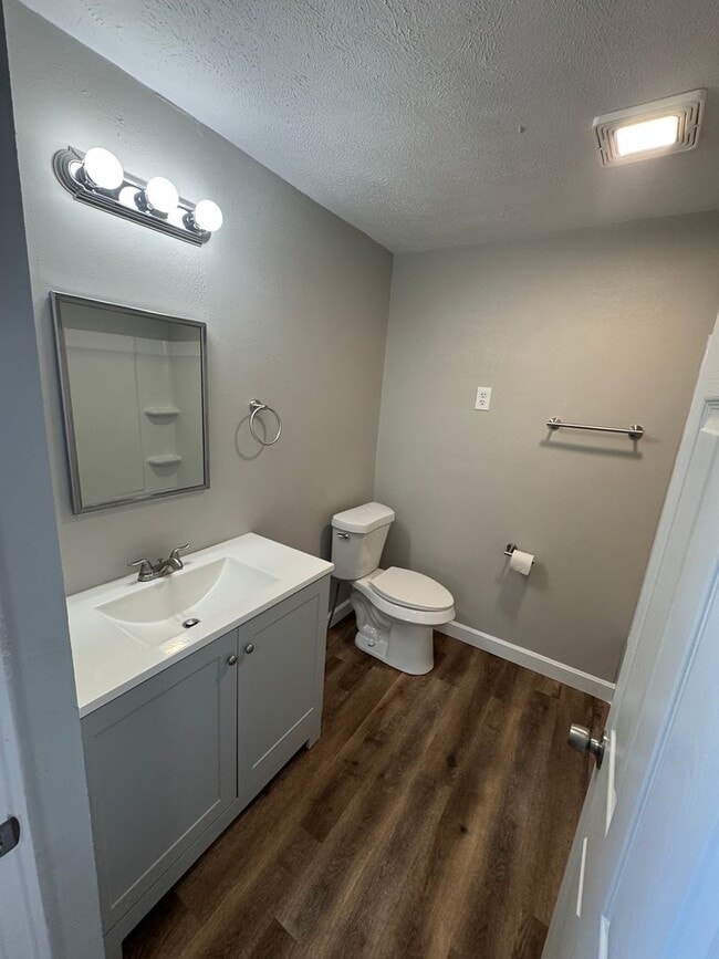 Building Photo - Complete Remodel - Beautiful 4 Bedroom Hou...