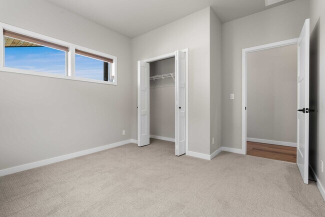 Building Photo - Exceptionally Maintained 3 Bedroom Home in Coeur d'Alene