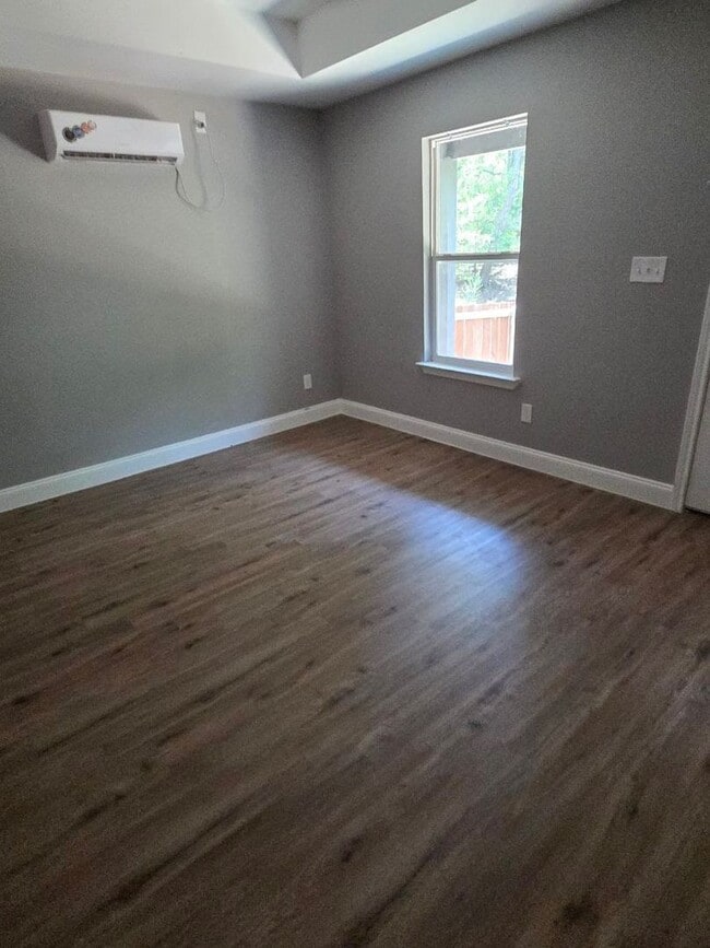 Building Photo - 7121 Yuma Dr