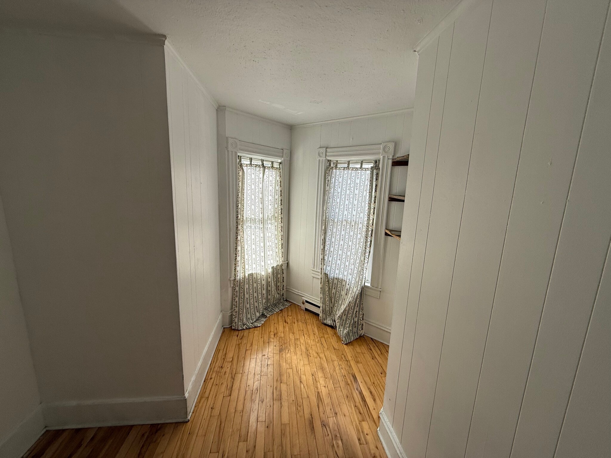 Bedroom 2 - 10-2 Russell St