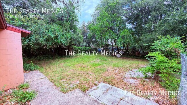 Building Photo - 12209 Coral Reef Dr