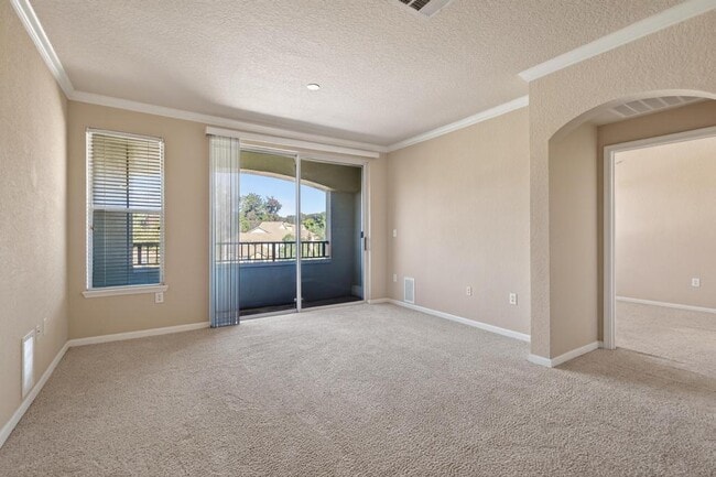 Building Photo - 8539 Gate Pkwy W