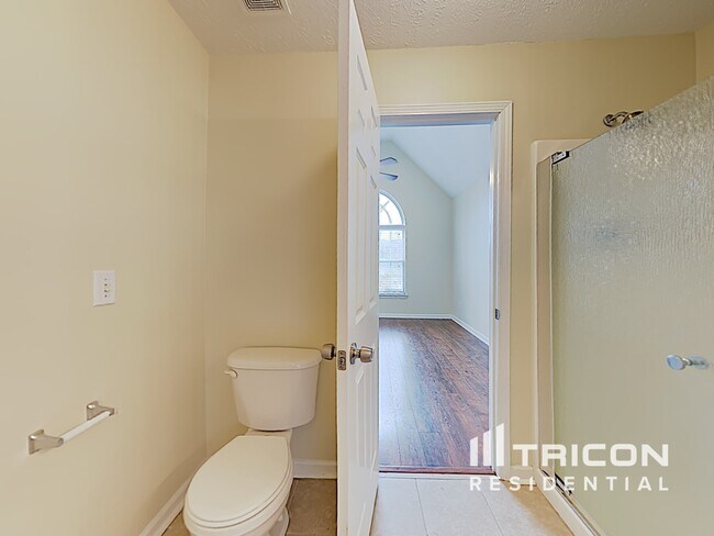 Building Photo - 602 Parrish Wood