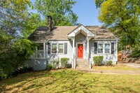 Building Photo - 3265 N Fulton Ave