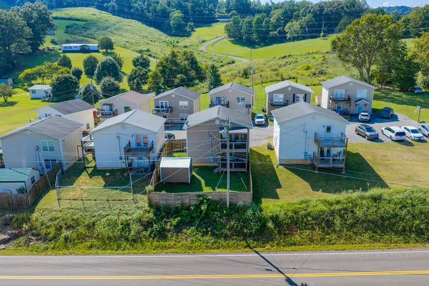 Building Photo - 122 Roberts Ridge