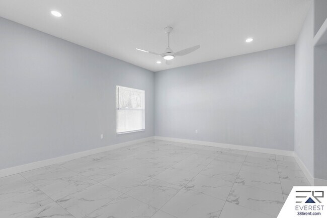 Building Photo - 45 Bruning Ln