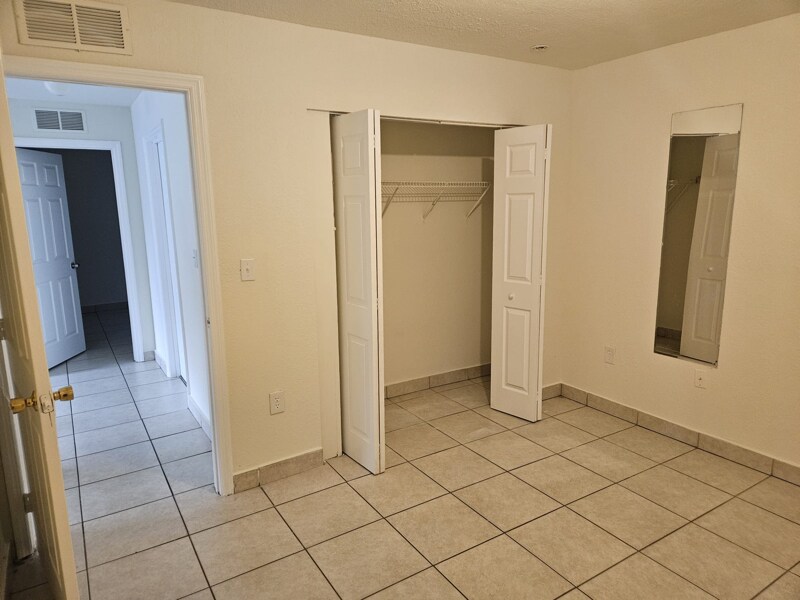 Building Photo - 3725 NW 13th Ave