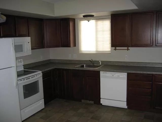 Building Photo - 726 Marion St