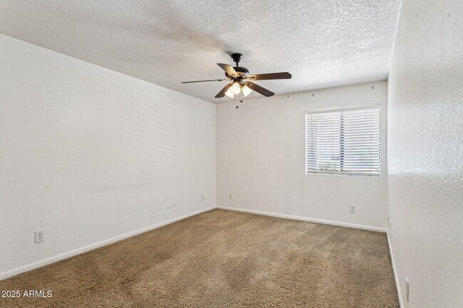 Building Photo - 5995 N 78th St