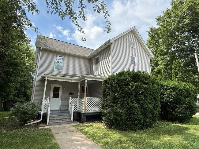 Primary Photo - Limited-Time Offer – Reduced Rent & 6-Mont...