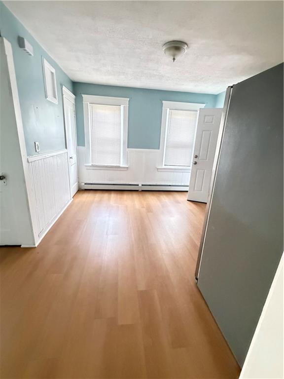 Building Photo - 694 Killingly St