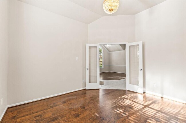Building Photo - 3603 Heritage Colony Dr
