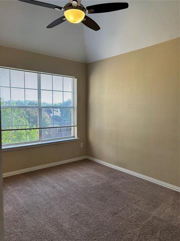 Building Photo - 3056 Sawtooth Dr