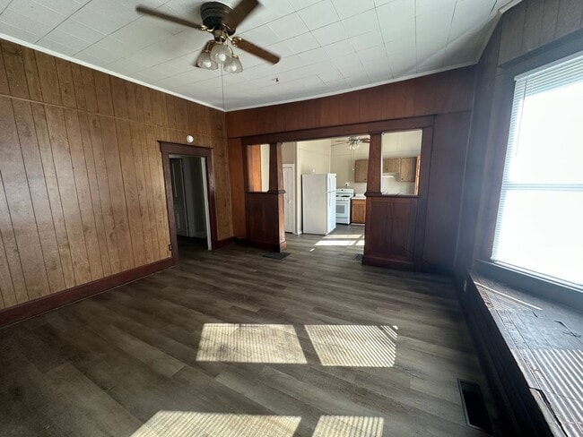 Building Photo - 1719 1/2-1719 1/2 W Adams St