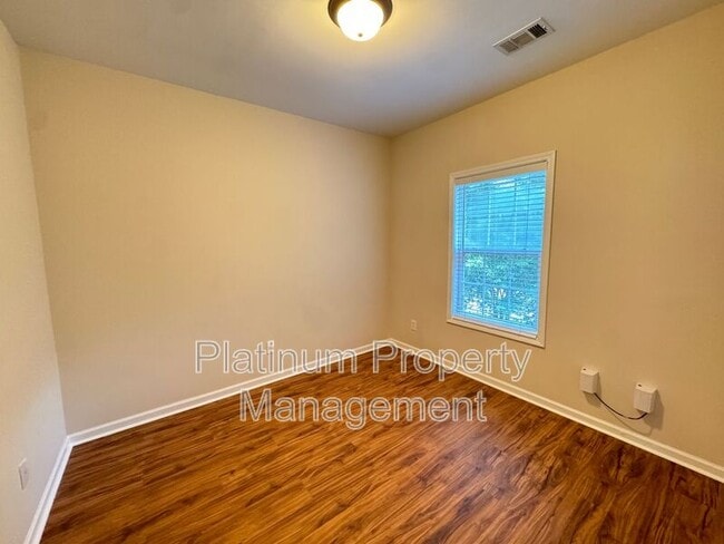 Building Photo - 3206 Buck Way