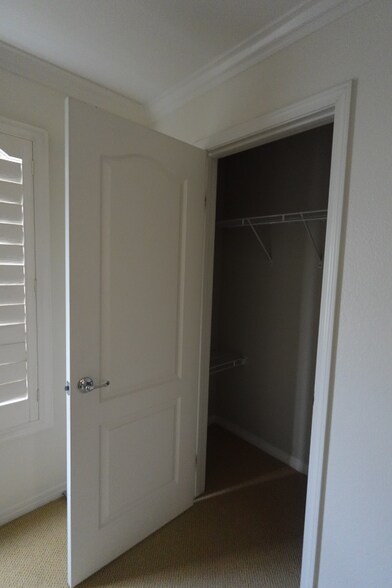 Building Photo - 8894 Spectrum Center Blvd