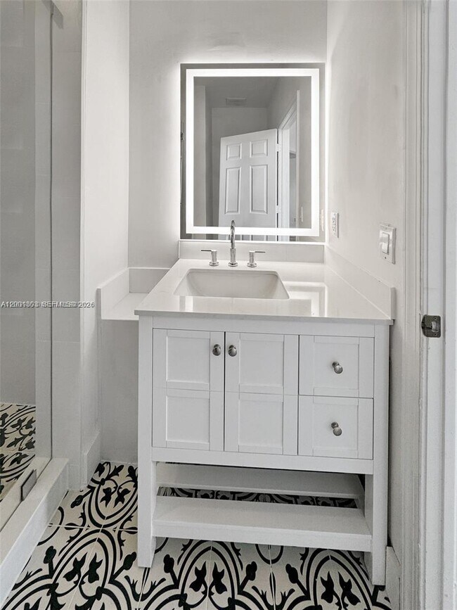 Building Photo - 16449 SW 84th Pl