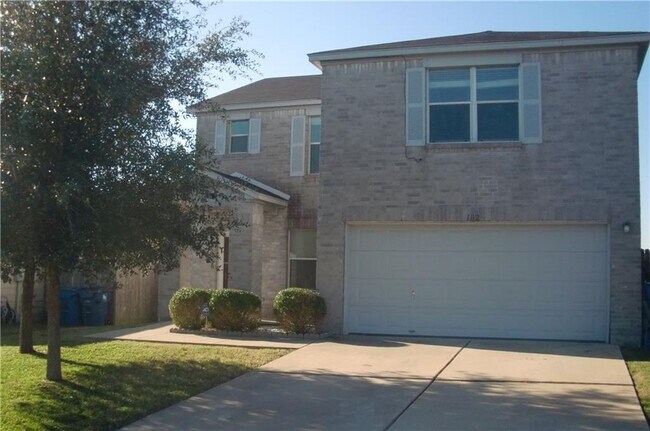 Primary Photo - 102 Blanco Woods Blvd