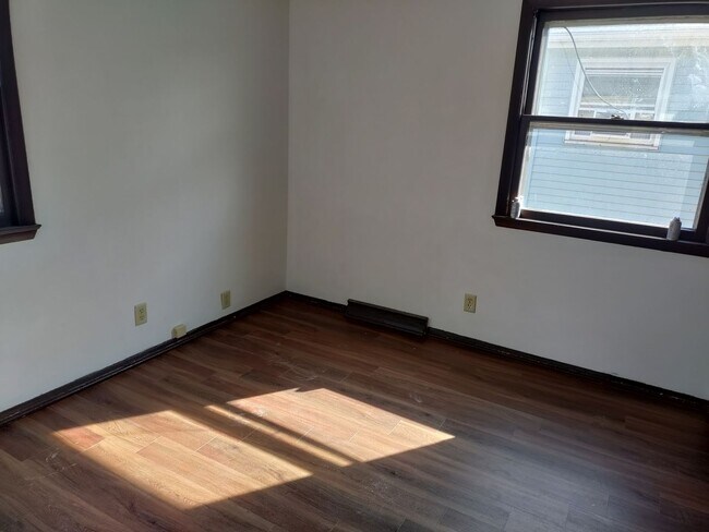 Building Photo - 5834-5836 N 69th St. (Duplex)