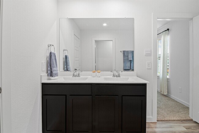 Building Photo - 3208 Rainwood Gate Dr