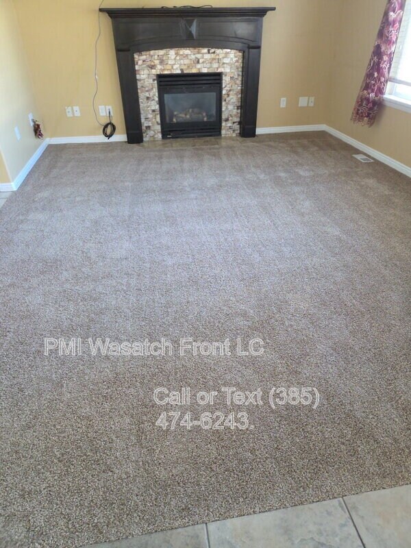 Building Photo - 5296 Ravenna Ct