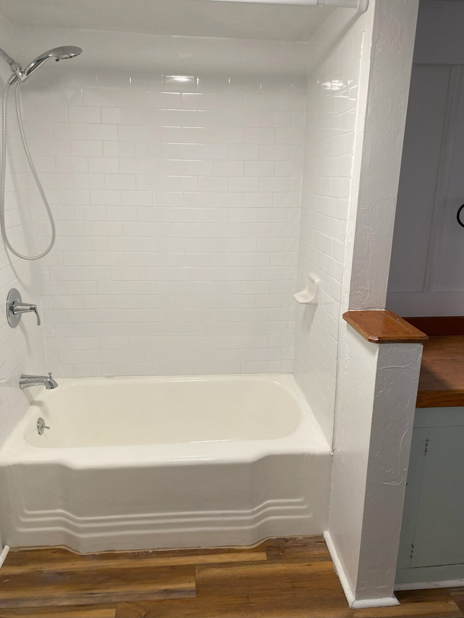 Building Photo - 311 SW 3rd Ave