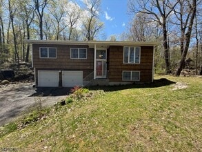 Building Photo - 508 Terrace Dr