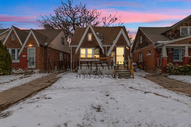 Building Photo - 13965 Mendota St