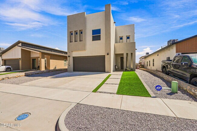 Building Photo - 15216 Ambition Ave