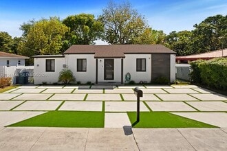 Building Photo - 445 SW 62nd Ct