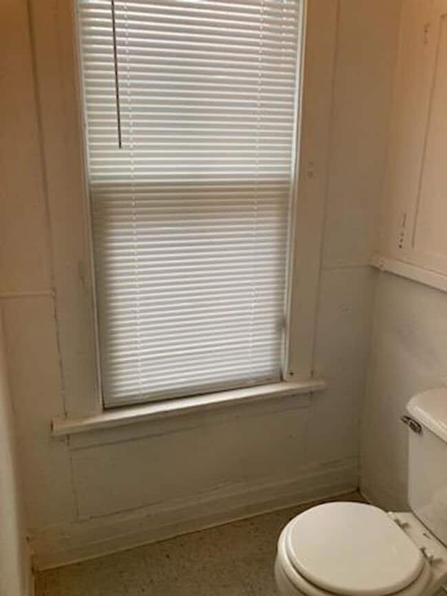 Building Photo - Single family home for rent