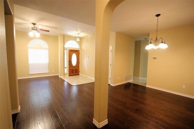 Building Photo - 14901 Staked Plains Loop