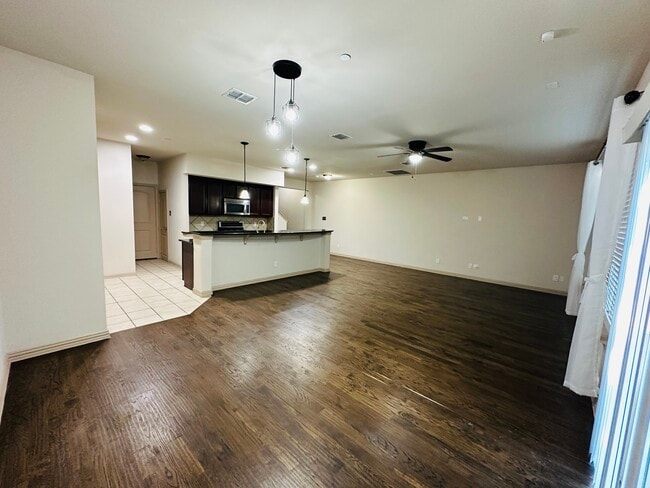 Building Photo - 2249 Salado Dr