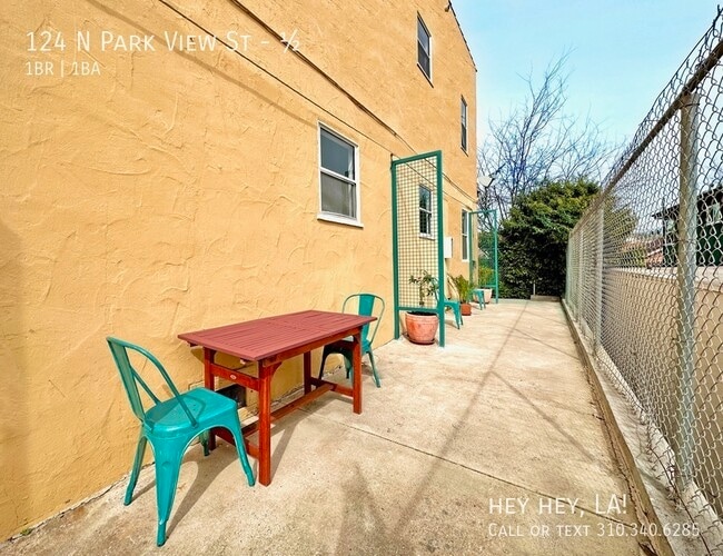 Building Photo - 124 N Park View St
