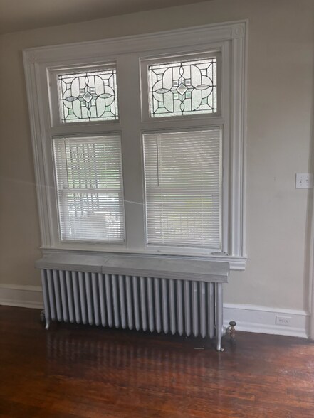 Building Photo - 429 S 51st St
