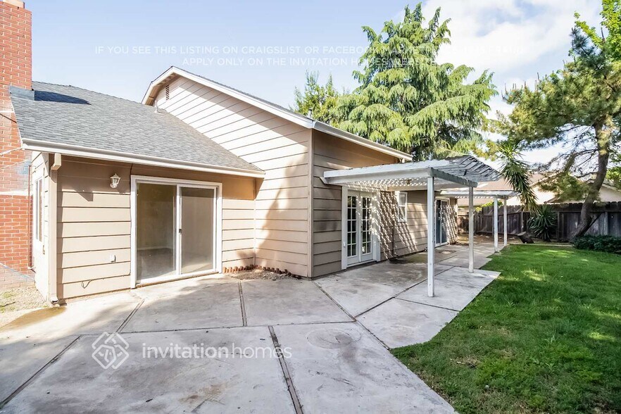 Building Photo - 363 Rose Garden Ct