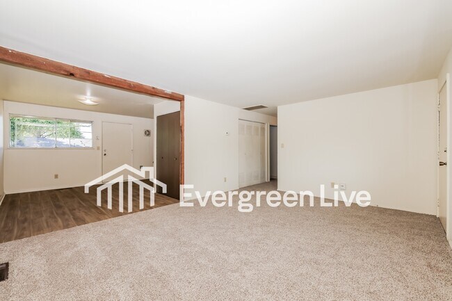 Building Photo - 4344 Kitridge Rd