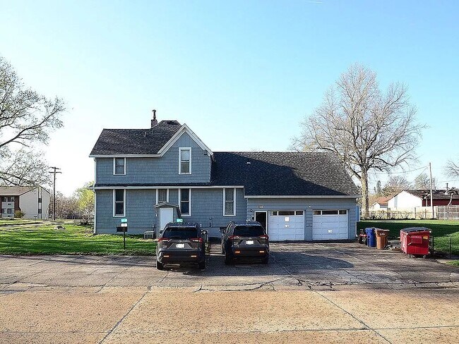 Primary Photo - 309 E 22nd Ave