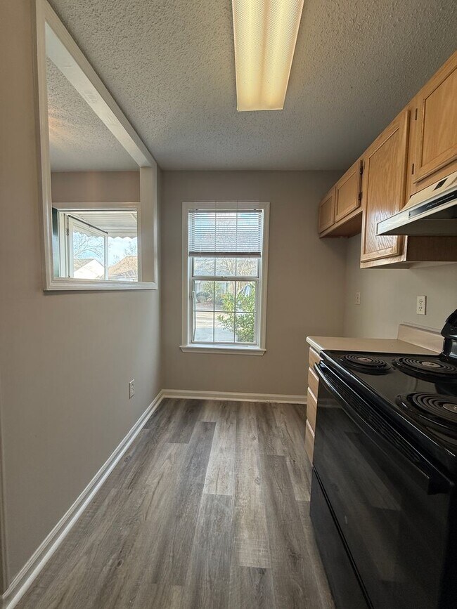 Building Photo - 2BR/1.5 BATH Townhome in Augusta/Martinez - water & trash included