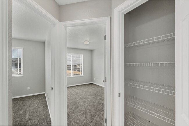 Building Photo - Beautiful 2 Story Home!