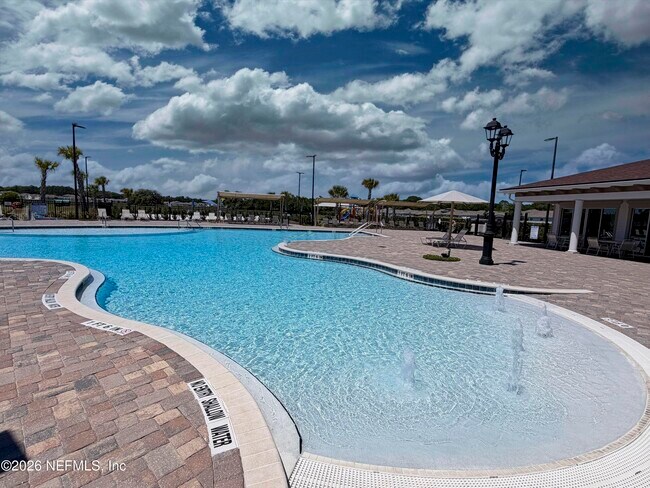 Building Photo - 462 Ardila Cir