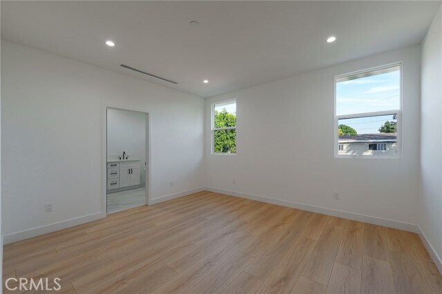 Building Photo - 14123 Emelita St